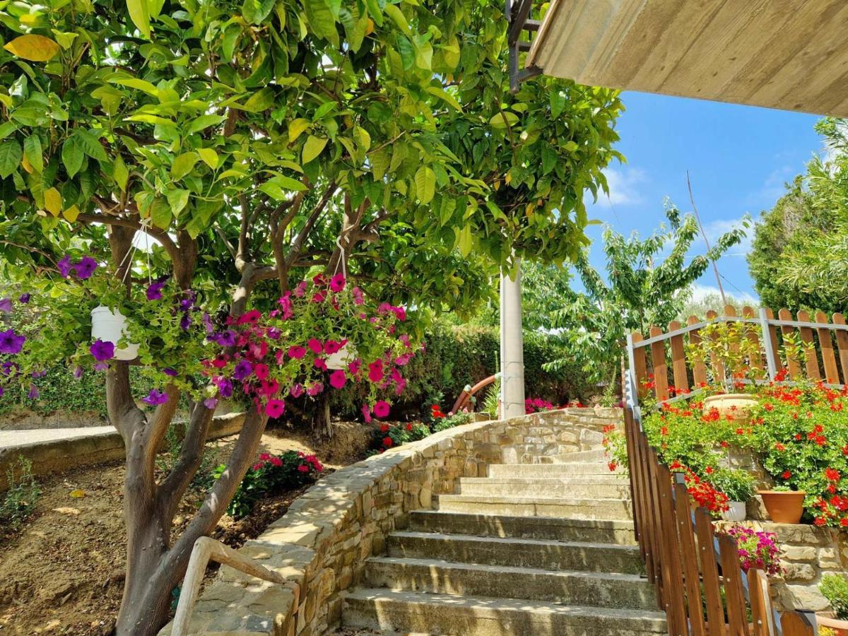 Pietra Del Colle Agriturismo 알타빌라사일렌티나 외부 사진